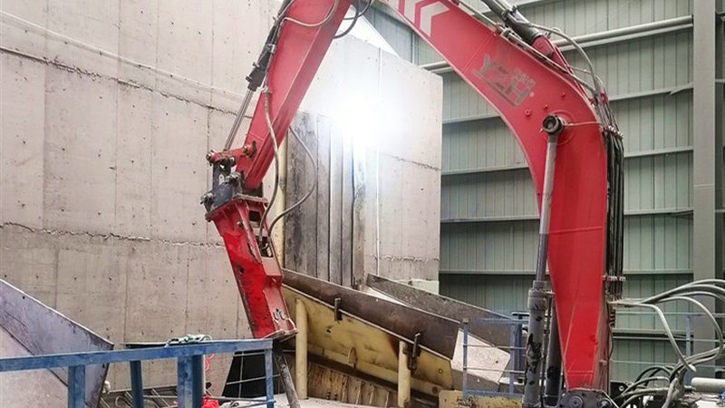 农村建房挖掘机租赁价格影响因素解析